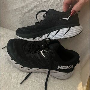 Authentic HOKA Gaviota 4.